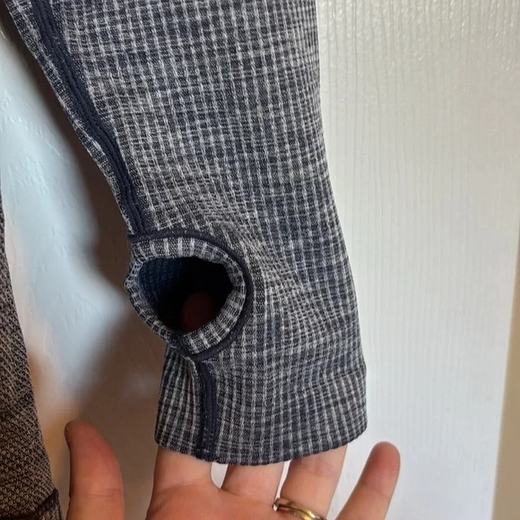 Saucony women’s blue quarter zip pull over running shirt size XL - Picture 6 of 8